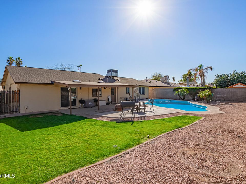 1st image of 3626 W DAHLIA Drive
