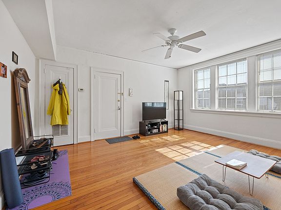 3rd image of 349 W Bute St APT C5