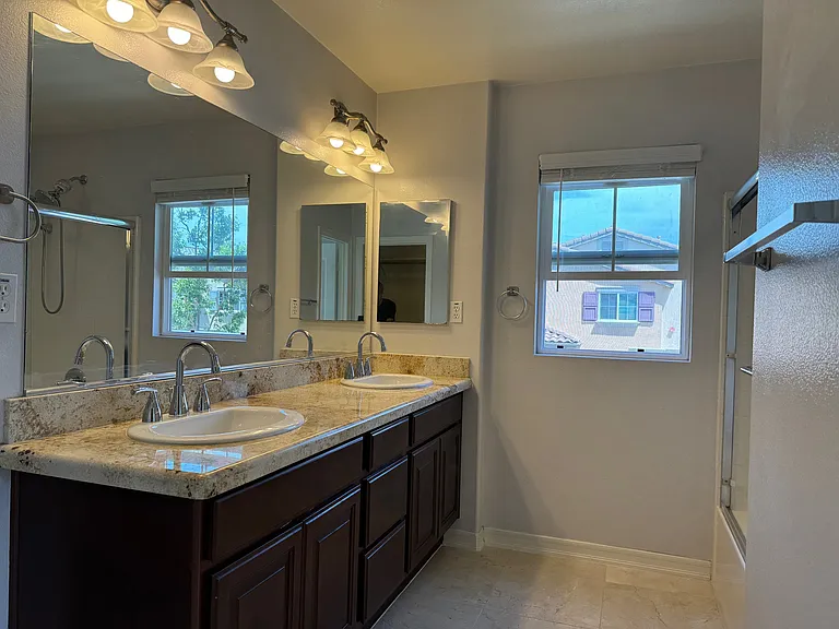 10410 Duxbury Ln #6 — Photo 24
