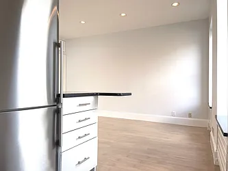 Rented by (Legacy) Elegran