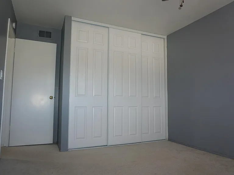 119 Amber Oak Ct — Photo 12