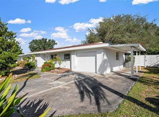 429 Glen Oak Rd, Venice, FL 34293