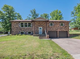 419 Corinth Dr, Moberly, MO 65270