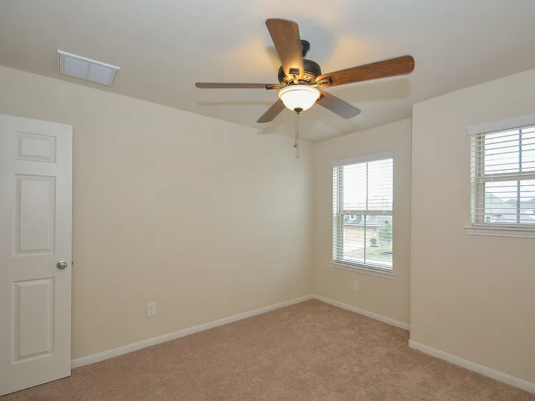 20215 Stonebridge Terrace Dr — Photo 24