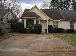2284 Hometown Dr, Memphis, TN 38133