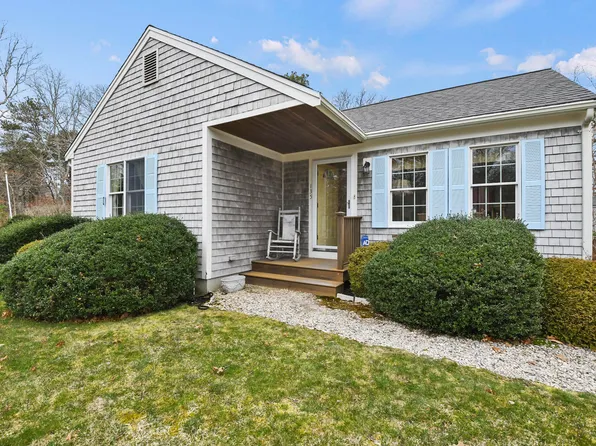 135 Plum Hollow Road, East Falmouth, MA 02536