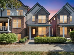 2001 W 58th St, Cleveland, OH 44102