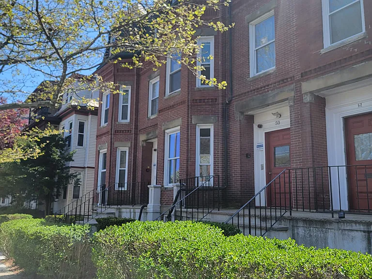 48 Highland Ave #4 — Photo 1