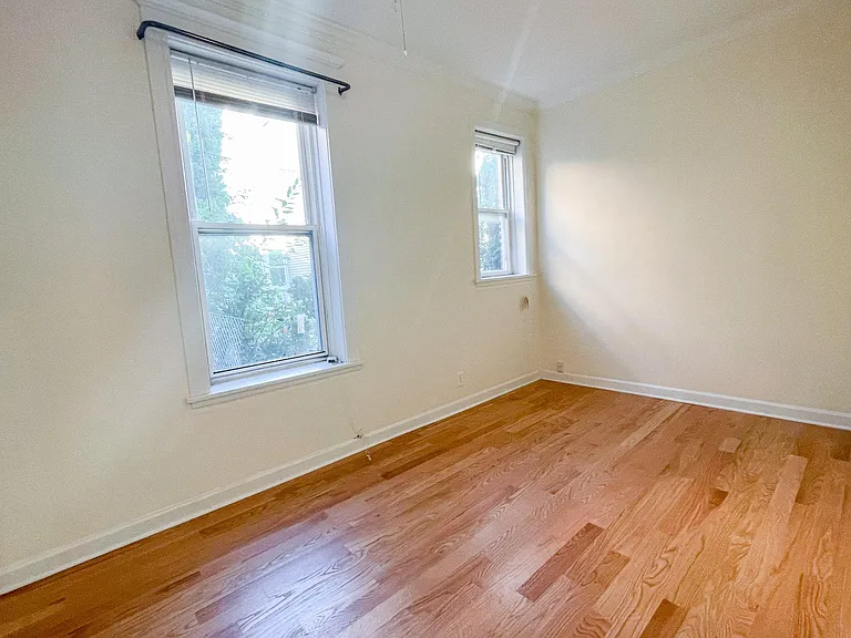 1613 W Berwyn Ave #1 — Photo 12