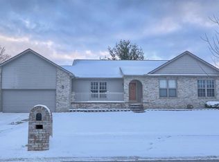 6230 Burningtree Dr, Burton, MI 48509