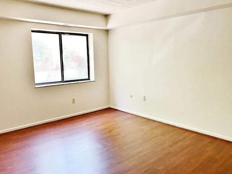Friendship - Apartments for Rent in Pittsburgh — Photo 4