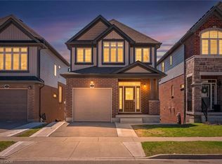 10 Sportsman Hill St, Kitchener, ON N2P 0J2