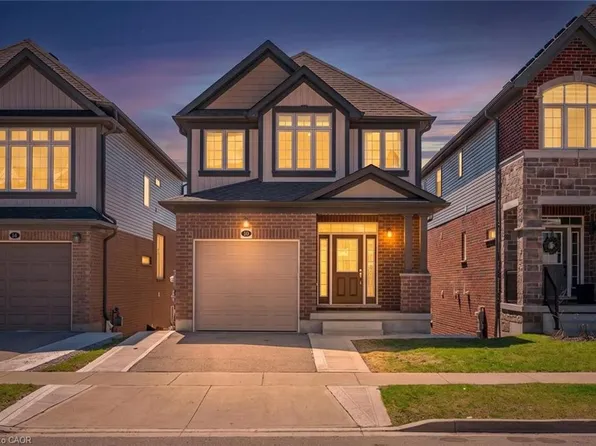 10 Sportsman Hill St, Kitchener, ON N2P 0J2