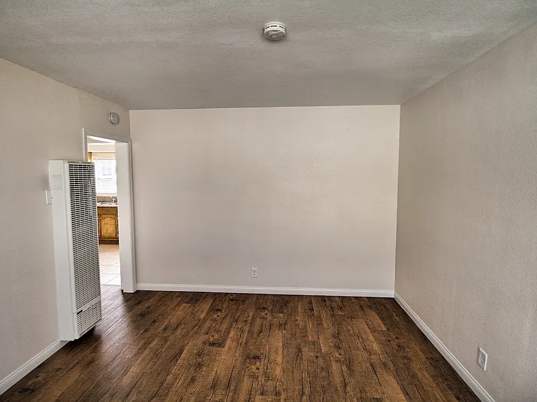 515 Stepney St #1 — Photo 3