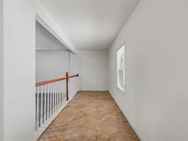 3582 Cloudland Dr — Photo 14