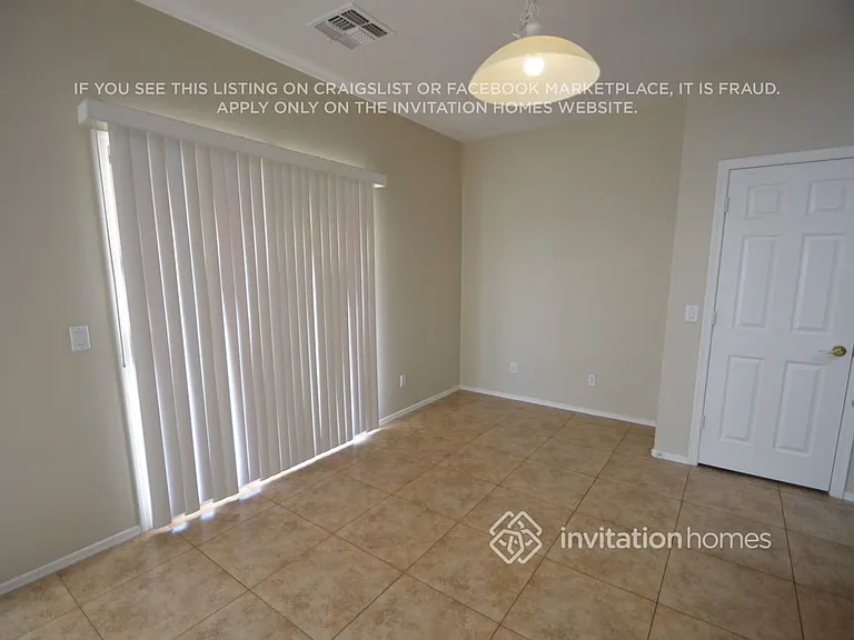 6417 S 23rd Dr — Photo 5