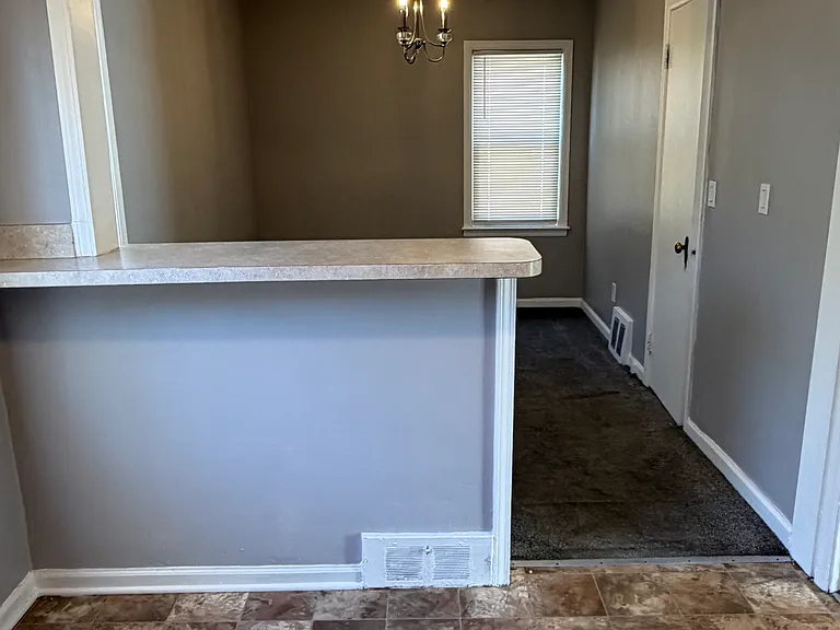20451 Wexford St — Photo 7