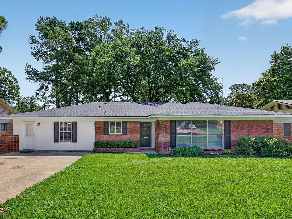 1st image of 2709 Ridge Lake Dr