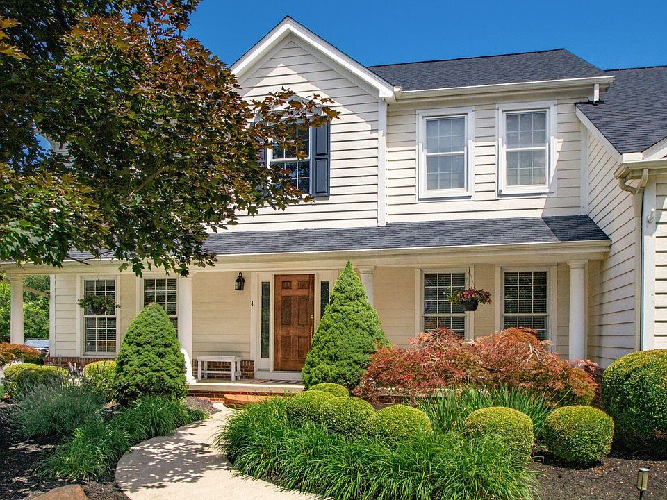 1st image of 5445 Forest Highlands Ct