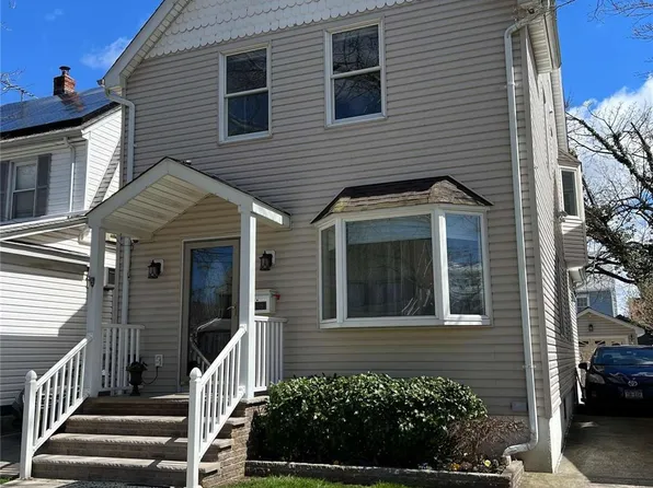 89-09 249th Street, Bellerose, NY 11426