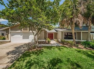15909 Hampton Village Dr, Tampa, FL 33618