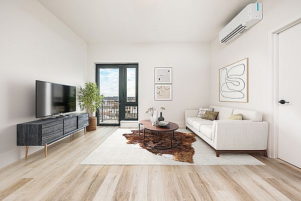 1st image of 1510 Gates Ave #808