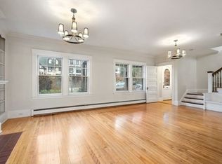 15 Eaton Ct #15, Wellesley Hills, MA 02481