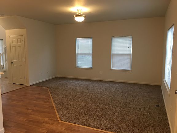 4th image of 1919 NE 98th St