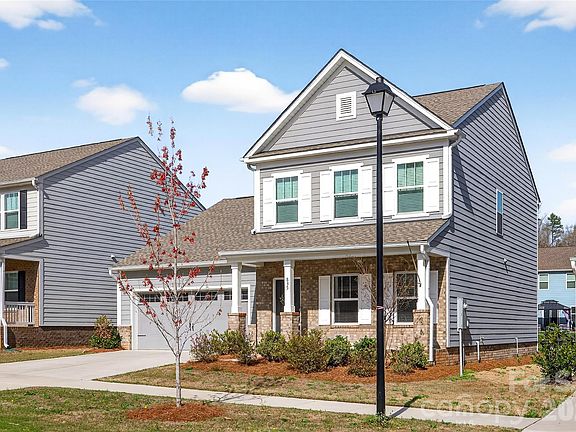 3rd image of 835 Scotch Meadows Loop #121