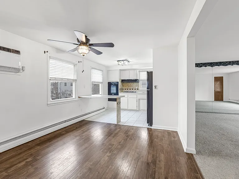 38 Washington Ave — Photo 12
