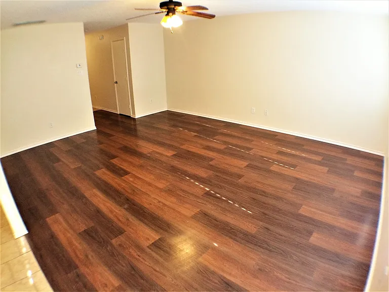 4841 Waterford Dr — Photo 4
