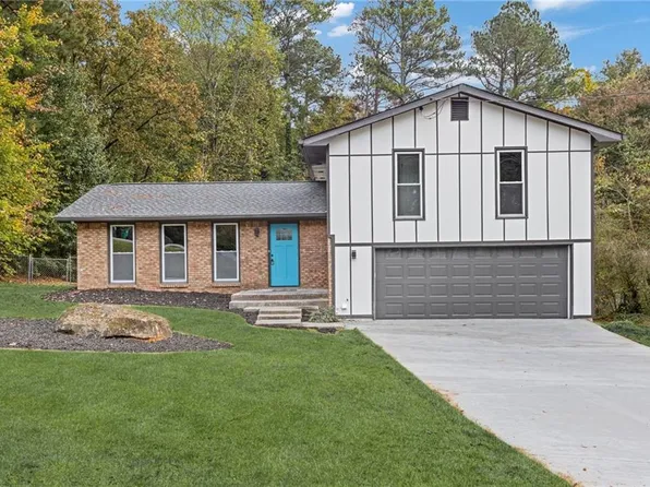 4220 Westminster Dr, Snellville, GA 30039
