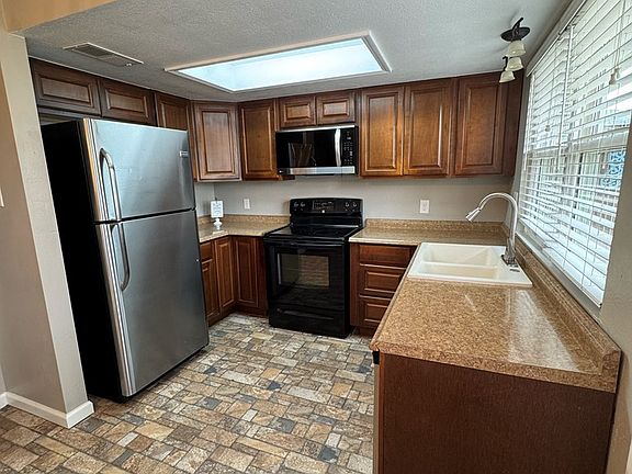 2nd image of 1318 Harless Ave