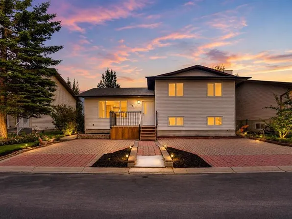171 NW Castlebrook Rise NE, Calgary, AB T3J 1Y3