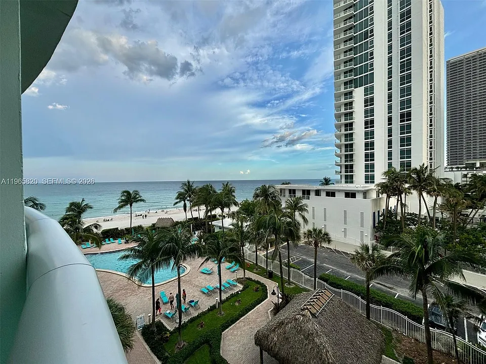 3901 S Ocean Dr #5H