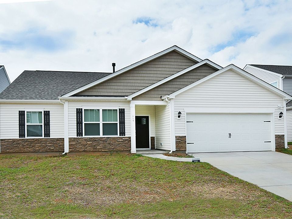 1st image of 119 Pecan Grove Ln
