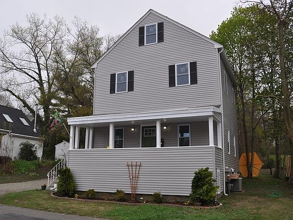 3rd image of 33 Hillside Ave