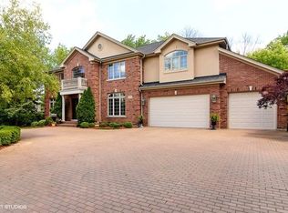 2879 N Arlington Heights Rd, Arlington Heights, IL 60004