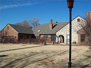 1st image of 9805 Stonebridge Dr
