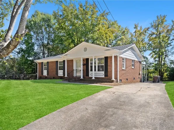 2218 Lakeland Rd, Greensboro, NC 27406