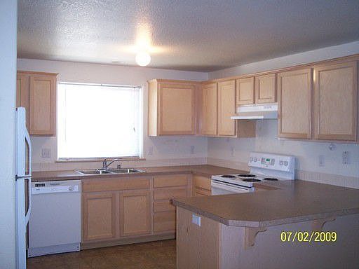 2nd image of 1134 W 29th St