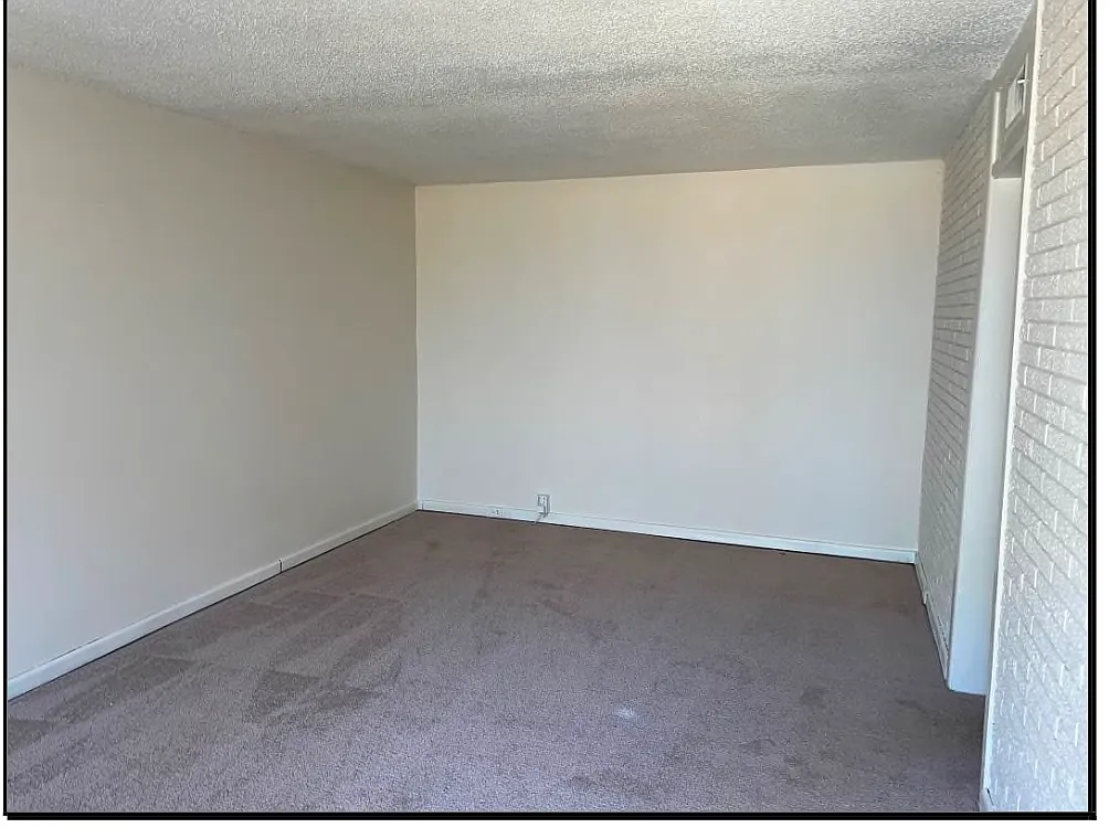 Building Photo - 801 Lynn St #H