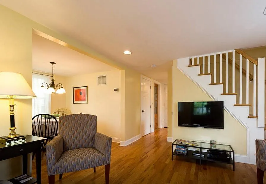71 Delaware Ave — Photo 3