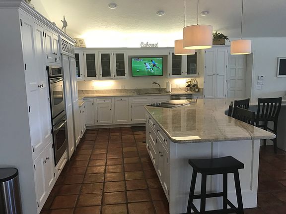TV for island viewing