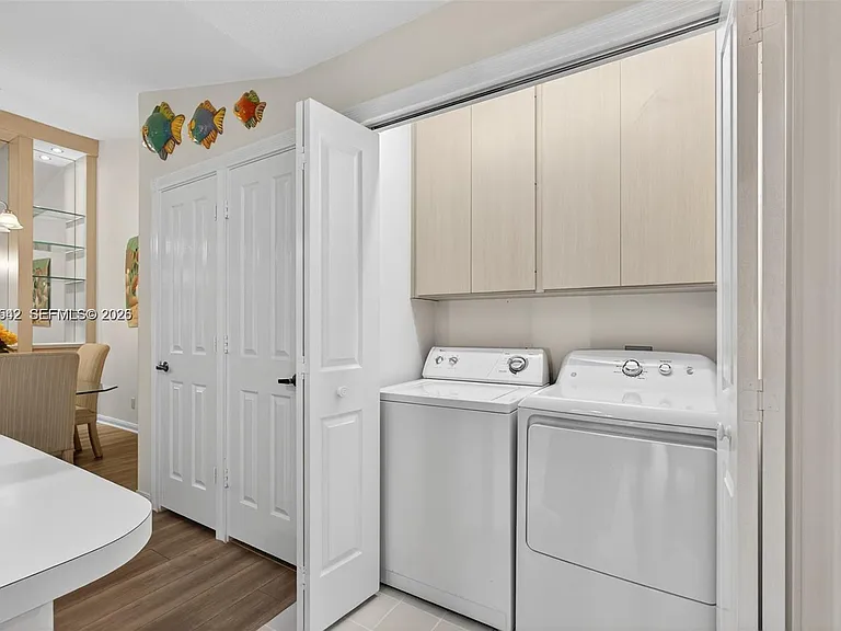 7102 Geminata Oak Ct #7102 — Photo 17