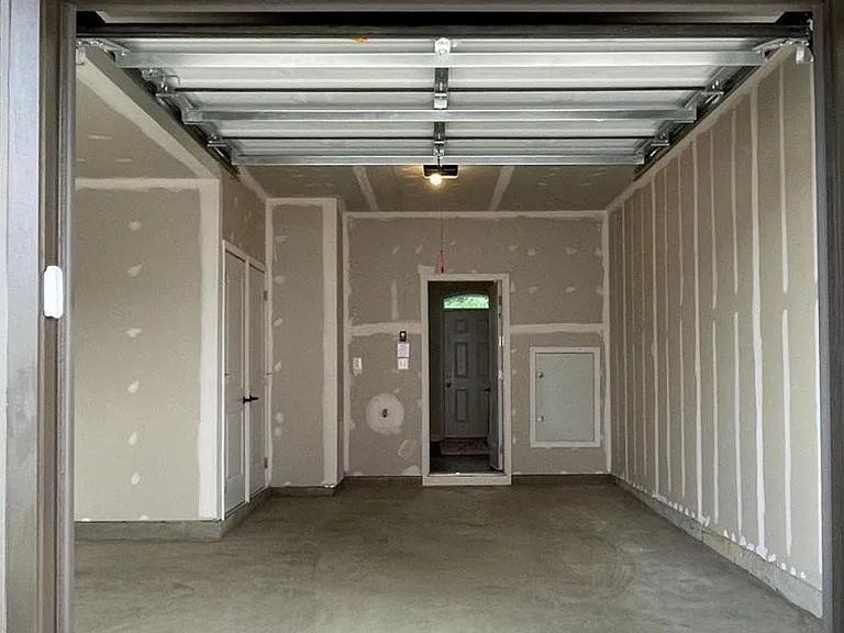 1113 Rampart Dr — Photo 31