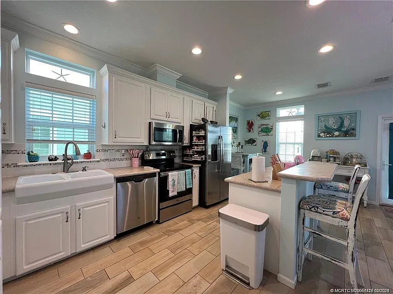 102 Shoal Dr — Photo 10