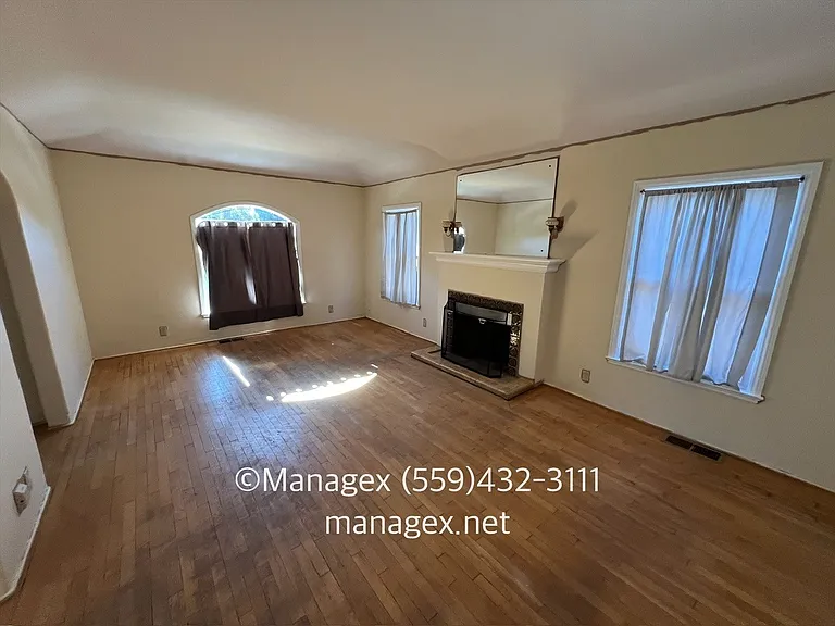 1495 N Safford Ave — Photo 5