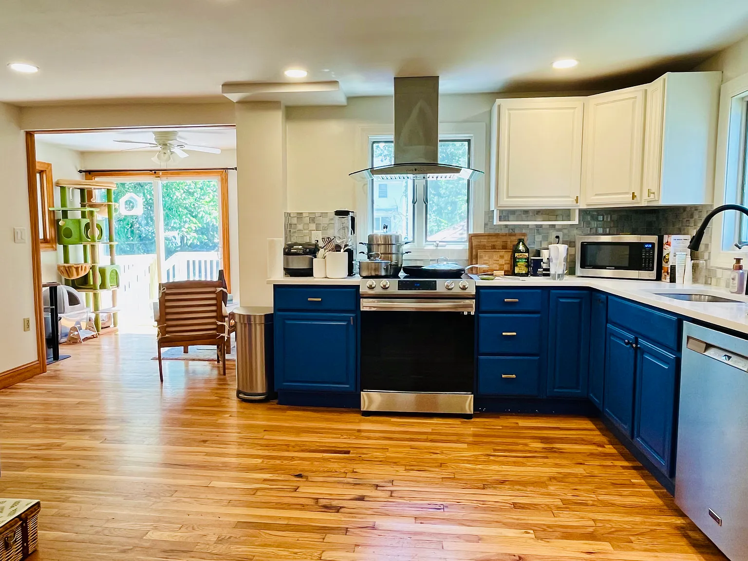 2 bed, 1288 sqft, $1,420 — Photo 2