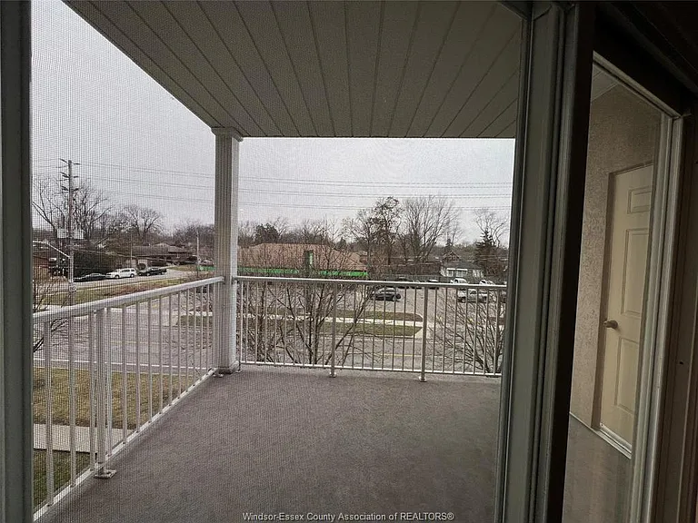 1535 Grand Marais Rd W #304 — Photo 23